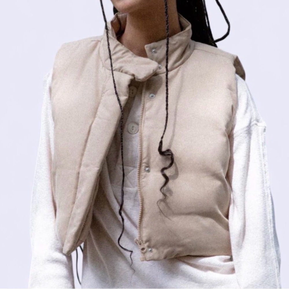 Elwood Beige cropped Puffer Vest